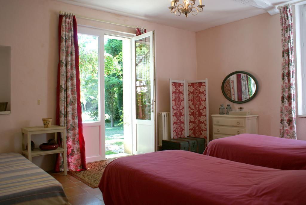 Bed and Breakfast Chateau De Grenier Saint-Léger Zimmer foto